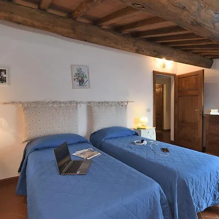 Aia Di Ama Villa